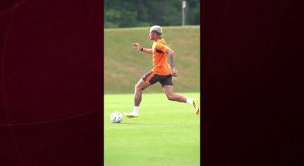 Arda Turan Shakhtar idmanlarında futbolcuların pestilini &ccedil;ıkardı!