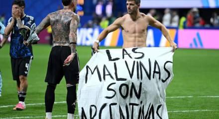  Arjantin'in İngilizleri &ccedil;ıldırtan 'Falkland' g&ouml;ndermesi sonrası FIFA harekete ge&ccedil;ti!