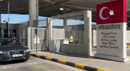 Bakan &Ccedil;ift&ccedil;i'den gurbet&ccedil;i vatandaşlara ara&ccedil; m&uuml;jdesi