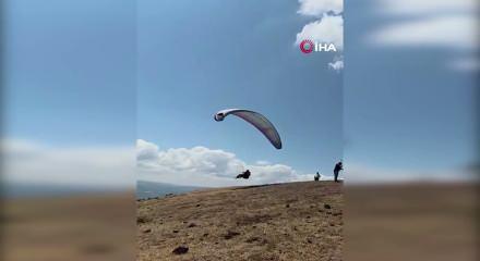 &Ccedil;orum'da yama&ccedil; paraş&uuml;t&uuml; pilotunun d&uuml;şme anı kamerada