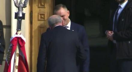 Macaristan'da Parlamento, Sulyok'un g&ouml;rev s&uuml;resini sona erdirecek anayasa değişikliğini kabul etti