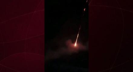 İran f&uuml;zeleri &Uuml;rd&uuml;n'deki &uuml;ss&uuml; vurdu hava savunması &ccedil;aresiz kaldı