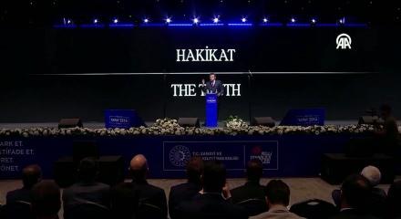 Sel&ccedil;uk Bayraktar: Yapay zeka rakamların ruhsuz labirentine sıkışmış bir istatistik yankısından ibarettir