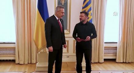 Zelenskiy'den Hakan Fidan'a Ukrayna Liyakat Nişanı