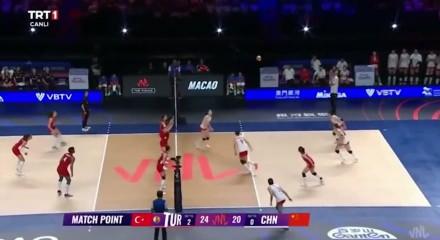 A Milli Kadın Voleybol Takımı, Milletler Ligi'nde finale y&uuml;kseldi