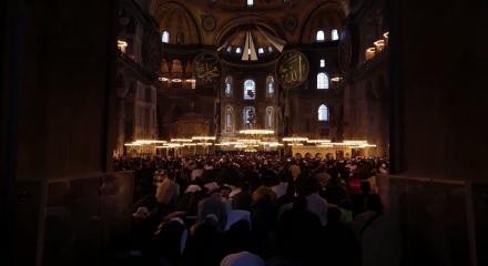 AK Parti'den "Ayasofya-i Kebir Cami-i Şerifi" paylaşımı