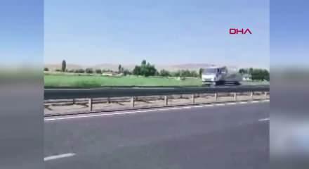 Ankara'da hava aracı tarlaya d&uuml;şt&uuml;