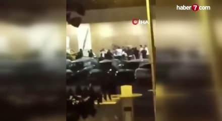 Başakşehir&rsquo;de iki grup birbirine girdi: Sopa ve flama direkleriyle saldırdılar