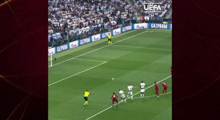 Herkes Beşiktaş&rsquo;ı bekliyordu: Mohamed Salah i&ccedil;in rakipten tarihi &ccedil;alım!  