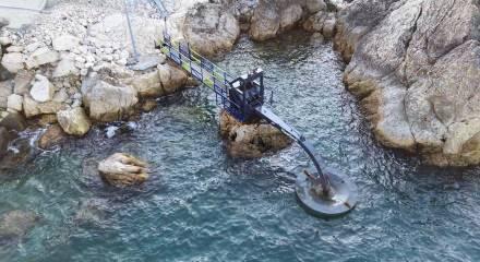 Karadeniz&rsquo;in hır&ccedil;ın dalgaları Arnavutk&ouml;y&rsquo;de enerjiye d&ouml;n&uuml;şt&uuml;