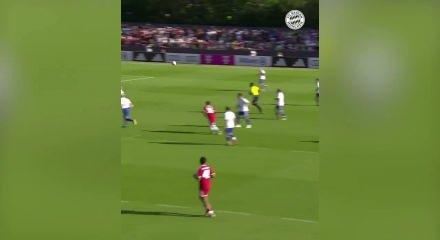 Bayern M&uuml;nih geleneği s&uuml;rd&uuml;r&uuml;yor: Bu kez de 15-0 kazandılar!