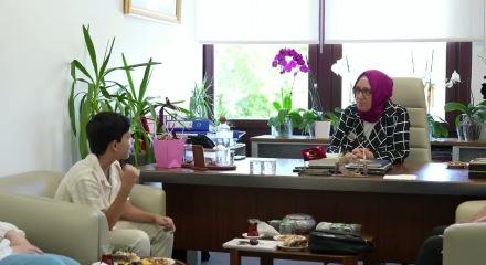 Gazze'nin &ccedil;ocuk el&ccedil;isi Ramadan Abu Jazar, AK Parti İstanbul İl Başkanlığını ziyaret etti