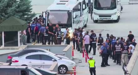 Etimesgut Belediye Başkanı Erdal Beşik&ccedil;ioğlu g&ouml;revden uzaklaştırıldı