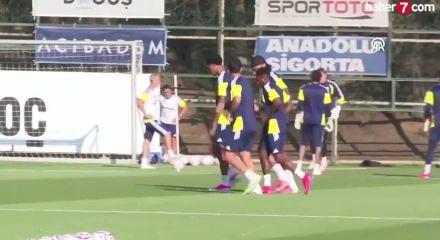 Fenerbah&ccedil;e evinde Sturm Graz'a karşı! İşte Kanarya'nın muhtemel 11'i
