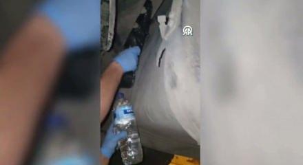 Hatay'da durdurulan tırın dorsesinden &ccedil;ıkan silahlar ekipleri şaşırttı