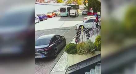 Kağıthane'de hatalı sollama faciayla bitti: Minib&uuml;s, İETT otob&uuml;s&uuml;yle &ccedil;arpıştı, 5 yaralı