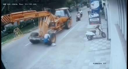 Kaza değil cinayet: Ezilerek &ouml;ld&uuml;ler!