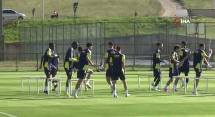 Kanarya ilk ma&ccedil;ta avantaj peşinde: Fenerbah&ccedil;e Kadık&ouml;y'de Sturm Graz'ı konuk ediyor  