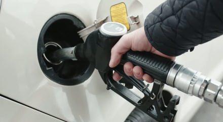 Motorine dev indirim geliyor: Pompa fiyatı 6,37 TL d&uuml;şecek