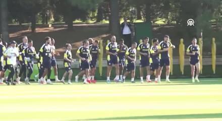 Fenerbah&ccedil;e'yi 15 g&uuml;nde 5 ma&ccedil;lık yoğun fikst&uuml;r bekliyor