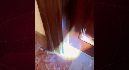 Hırsızların yeni y&ouml;ntemi deşifre oldu: Kapıdaki "ince ip" tuzağına dikkat