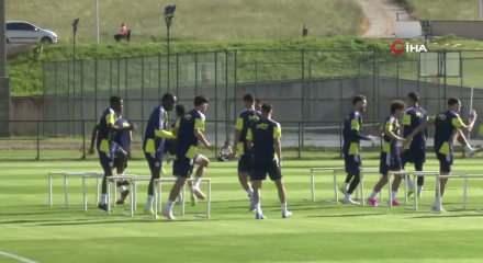 Kritik virajda nefesler tutuldu: Fenerbah&ccedil;e kader ma&ccedil;ına &ccedil;ıkıyor işte 11'ler