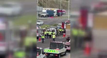 Kuzey Marmara Otoyolu Uskumruk&ouml;y'de kaza; 1'i &ccedil;ocuk 3 &ouml;l&uuml; 5 yaralı 