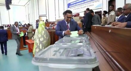 T&uuml;rkiye mezunu Somalili Bakan Nur, &uuml;lkesinde Meclis Başkanı se&ccedil;ildi 