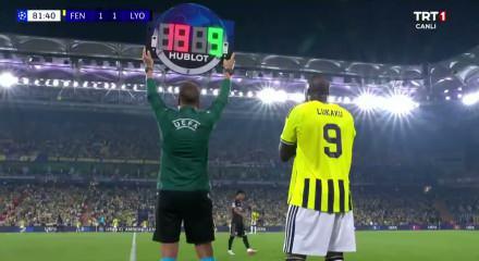 &Ouml;mer &Uuml;r&uuml;nd&uuml;l'den İsmail Kartal'a Lukaku eleştirisi: "10 dakika &ouml;nce oyuna almalıydı"