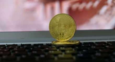 Bitcoin yeni haftaya sınırlı bir y&uuml;kselişle başladı