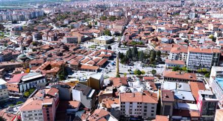 &Ccedil;orum Tarihi Kent Meydanı yenilendi: Bakan Kurum o g&ouml;r&uuml;nt&uuml;leri paylaştı