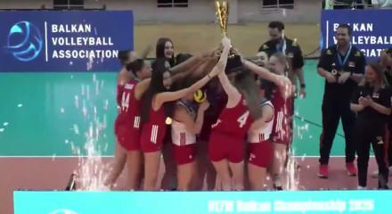 D&uuml;nya ikincisi  17 yaş altı milliler yurda d&ouml;nd&uuml;! 