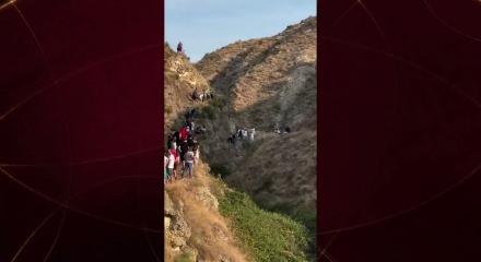 İspanya'da boğa koşusunda dehşet: İlk boğa yıktı, diğerleri ezdi