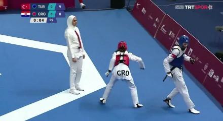 Milli tekvandocu Elif Sude Akg&uuml;l&rsquo;den altın madalya