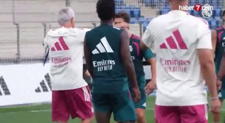 Mourinho 'bayılıyorum' diyerek Arda G&uuml;ler'i &ouml;vd&uuml; ve yeni pozisyonunu işaret etti