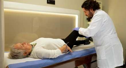 Yanlış tedavinin 8 aylık &ccedil;ilesi doğru m&uuml;dahale ile son buldu