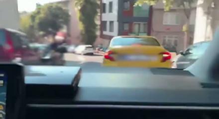 Zehir tacirinin uyuşturucu sevkiyatı takside son buldu