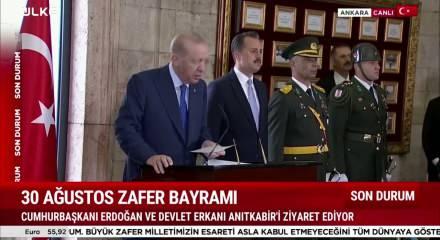 30 Ağustıs Zafer Bayramı'nın 104. yılında devlet erkanı Anıtkabir'i ziyaret etti.