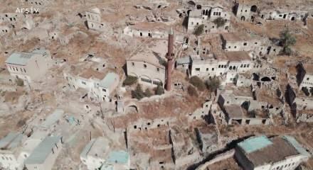 Şanlıurfa'da bir k&ouml;y i&ccedil;indeki hanelerle satışa &ccedil;ıkarıldı