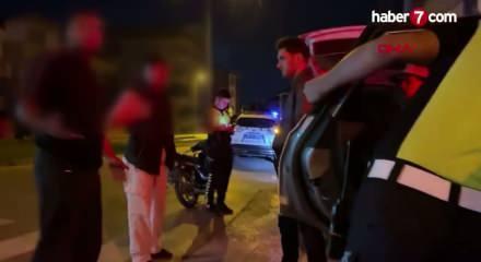 Ehliyetsiz s&uuml;r&uuml;c&uuml;den ilgin&ccedil; tepki: 92 bin TL&rsquo;yi duyunca &lsquo;kolay gelsin&rsquo; deyip uzaklaştı