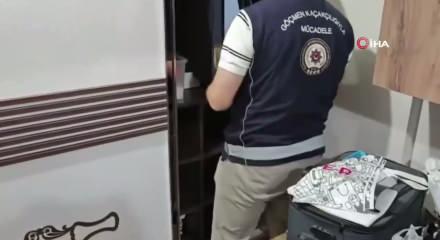  İstanbul'da insan ticareti yapan şebekeye operasyon: 4 g&ouml;zaltı