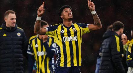 Jayden Osterwolde Fenerbah&ccedil;e'ye veda etti! Giderken ki s&ouml;zleri tartışma yarattı