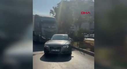 Mersin'de trafikte yol verme kavgası: Taşla saldırdılar, TIR'la ezip ge&ccedil;ti!