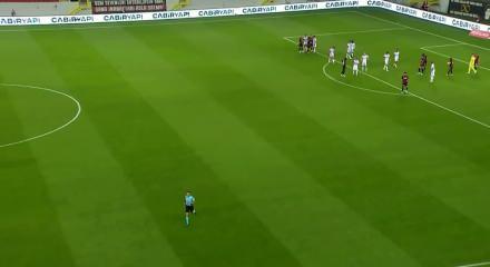 TFF, 2. haftanın VAR kayıtlarını a&ccedil;ıkladı!