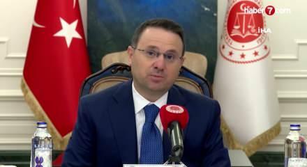 Bakan Akın G&uuml;rlek, Yunanistan'dan 3 ismin iadesini istedi