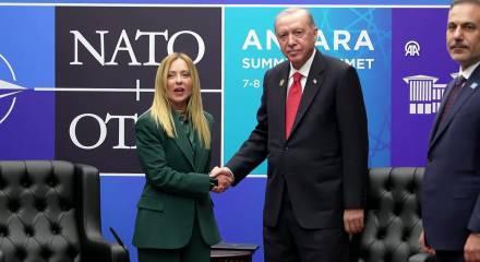 Cumhurbaşkanı Erdoğan İtalya Başbakanı Meloni'yi tebrik etti