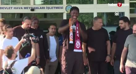 Galatasaray'ın yeni transferi El Chadaille Bitshiabu İstanbul'a geldi