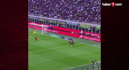 Hakan &Ccedil;alhanoğlu yıldız isimler ile aynı 11&rsquo;de!