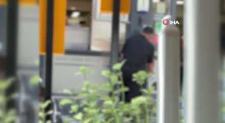 Uyuşturucu ş&uuml;phesi aileyi birbirine kattı: Babasının boğazını sıktı