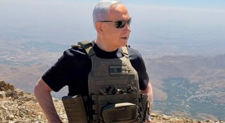 Netanyahu'dan Suriye'de k&uuml;stah a&ccedil;ıklama! Hermon Dağı'ndan tehditler savurdu